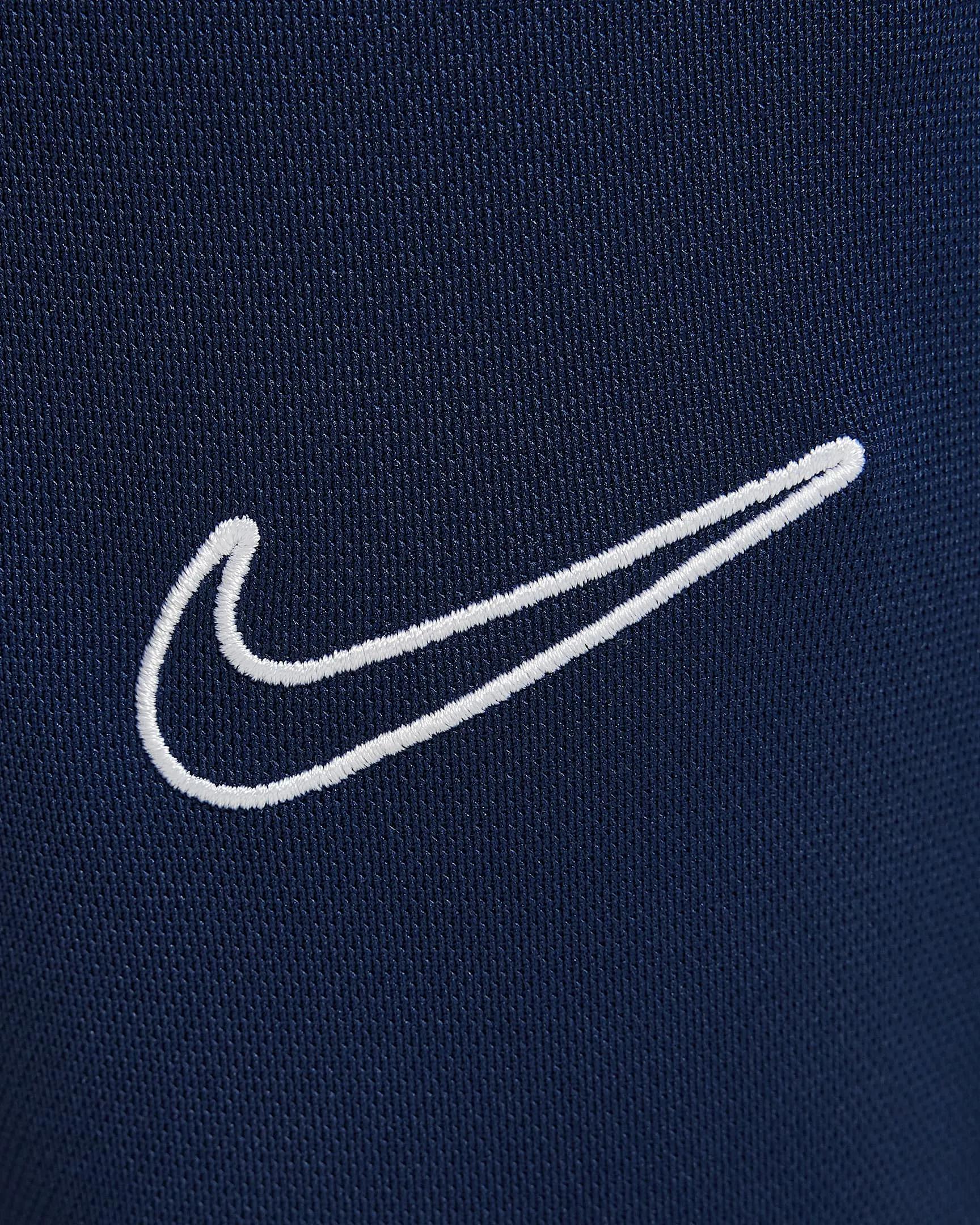 حذاء Nike Academy25 Dri-FiT للأطفال الكبار image preview 4