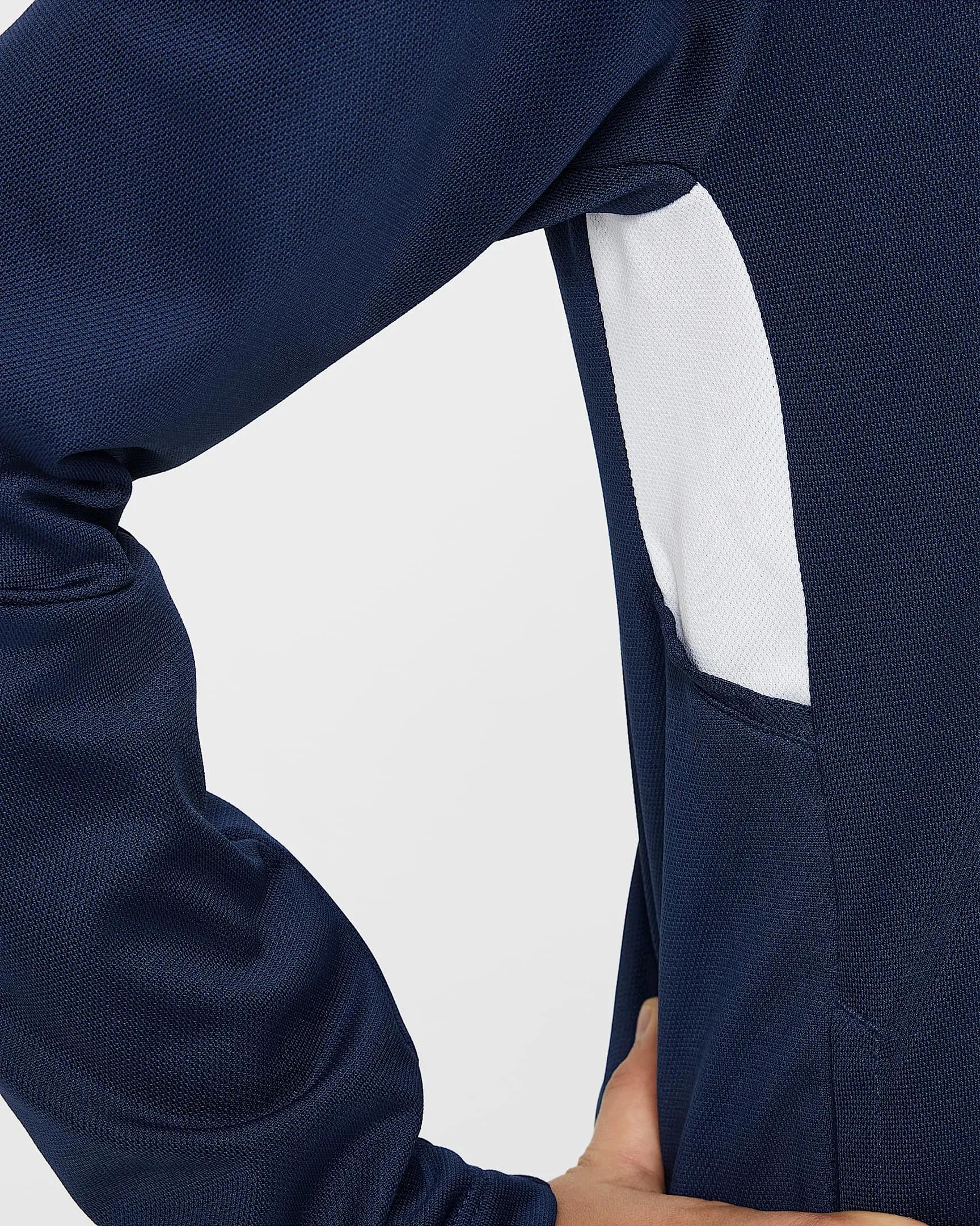 حذاء Nike Academy25 Dri-FiT للأطفال الكبار image preview 12