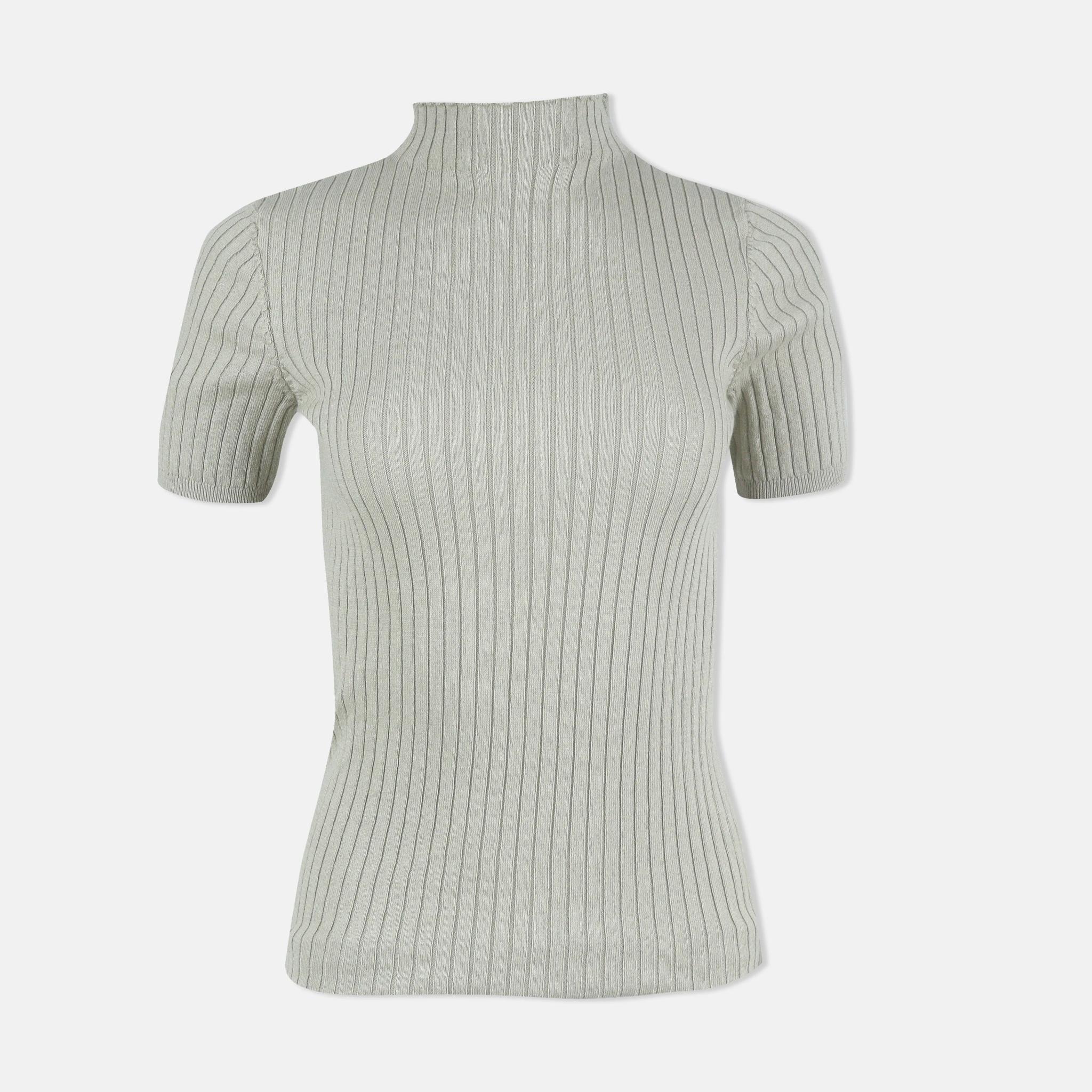 بلوفر محبوك بكابل ورقبة وهمية alternative product image