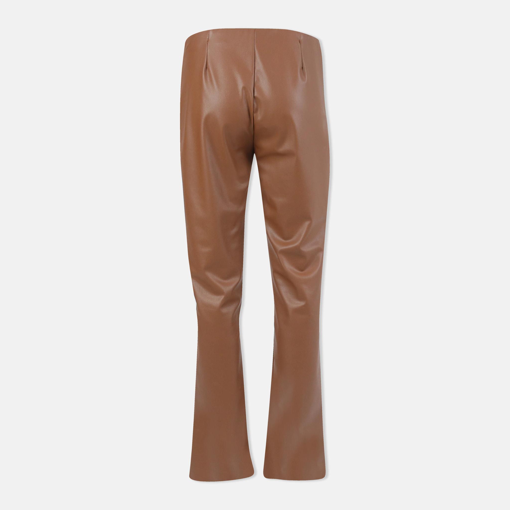 بنطلون نسائي من الجلد الصناعي واسع الساق media preview 3