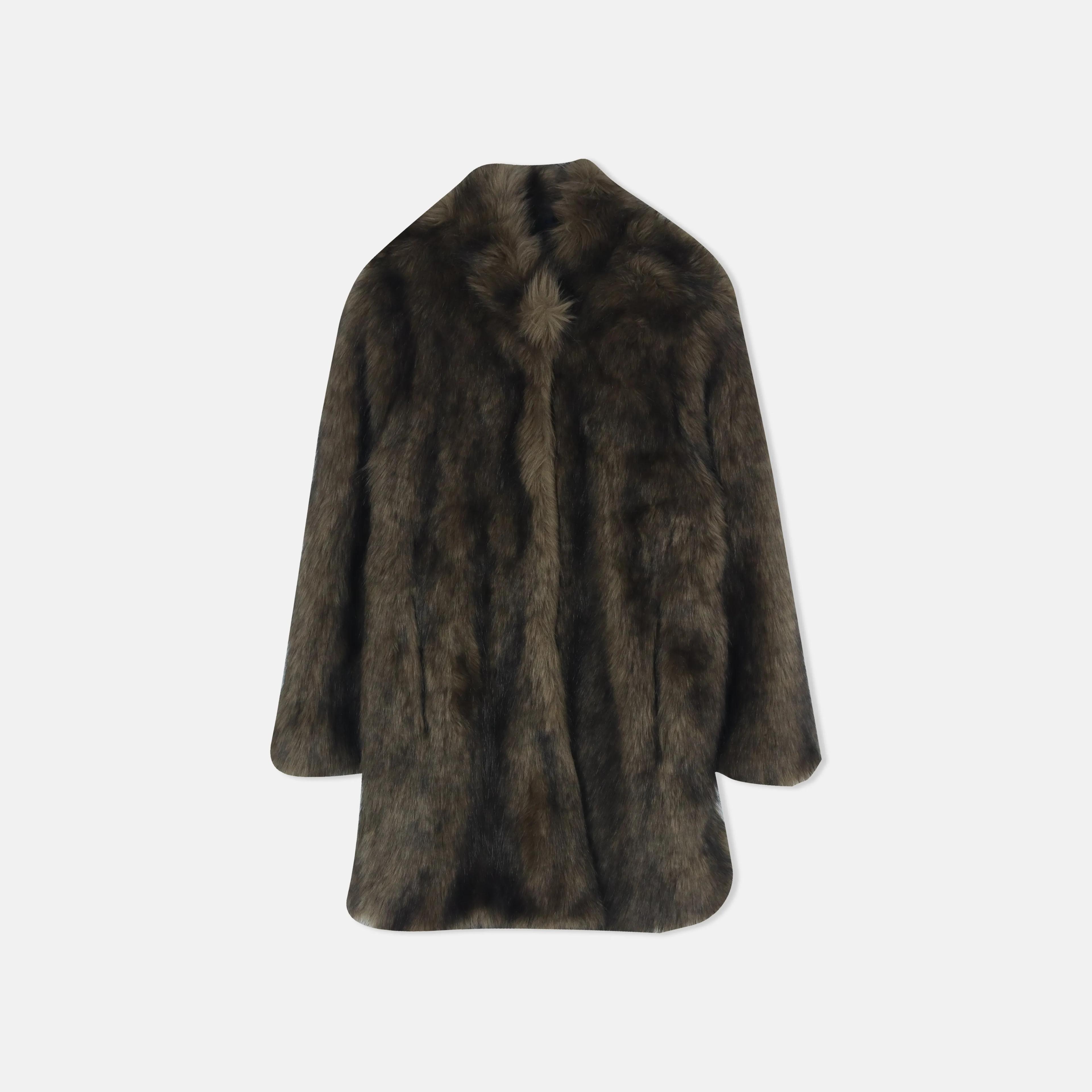 جاكيت نسائي مصنوع من الفرو الصناعي Thumbnail 1