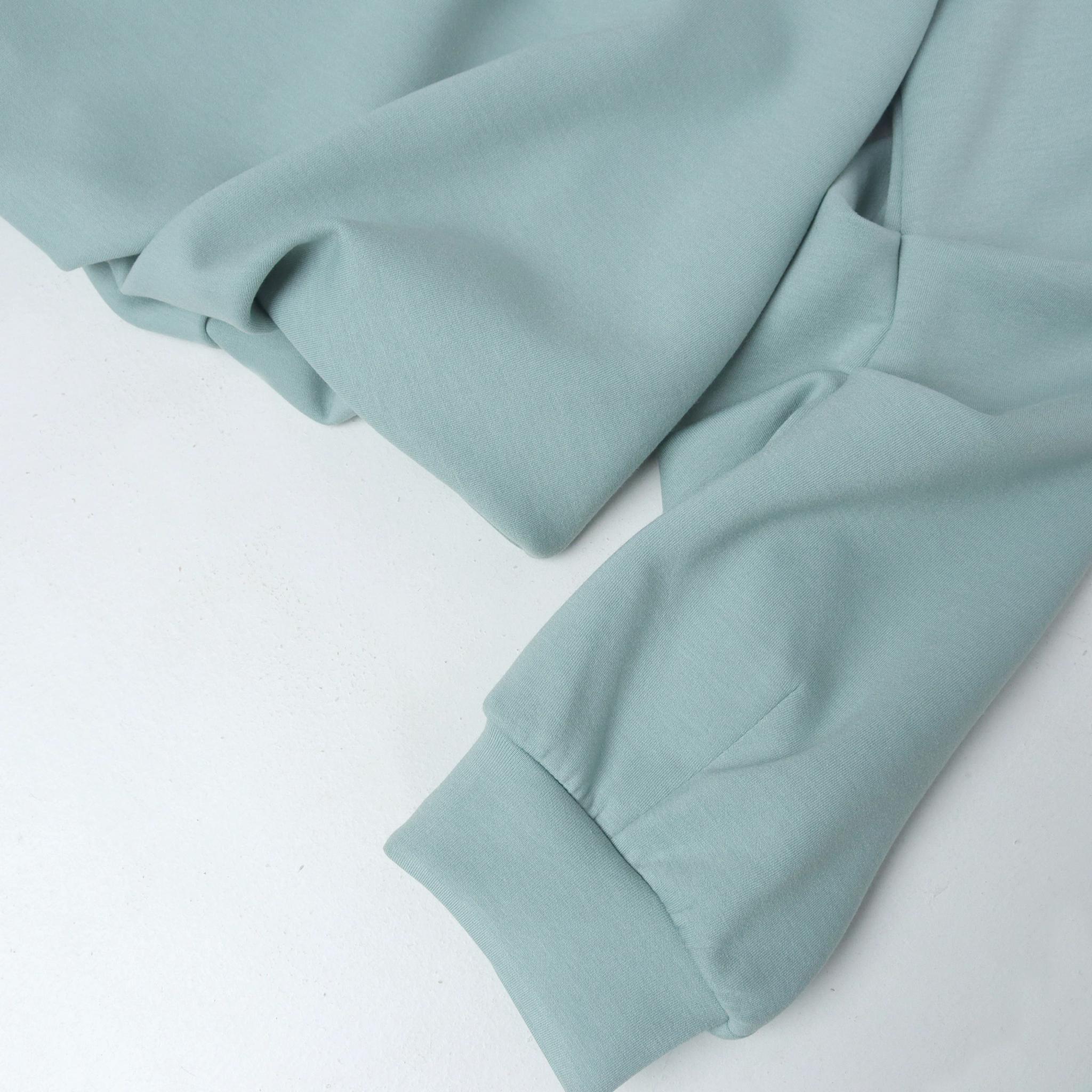 كنزة نسائية برقبة دائرية مزينة برسومات مطبوعة media preview 3