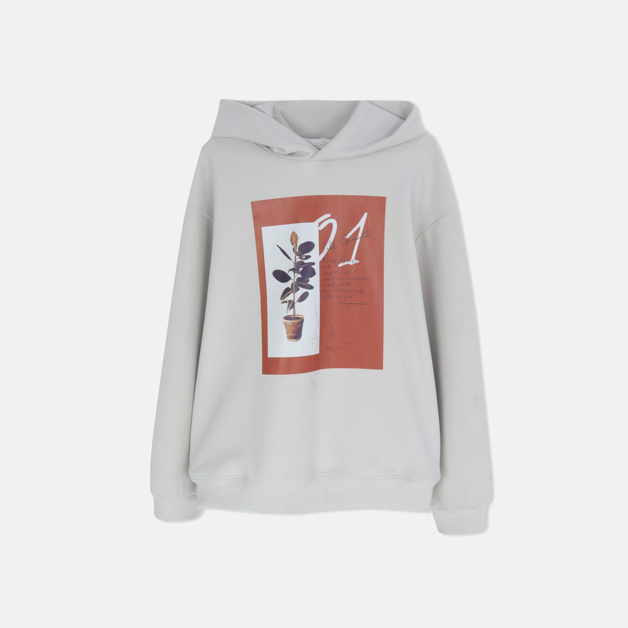 كنزة نسائية فضفاضة برقبة دائرية مزينة برسومات alternative product image