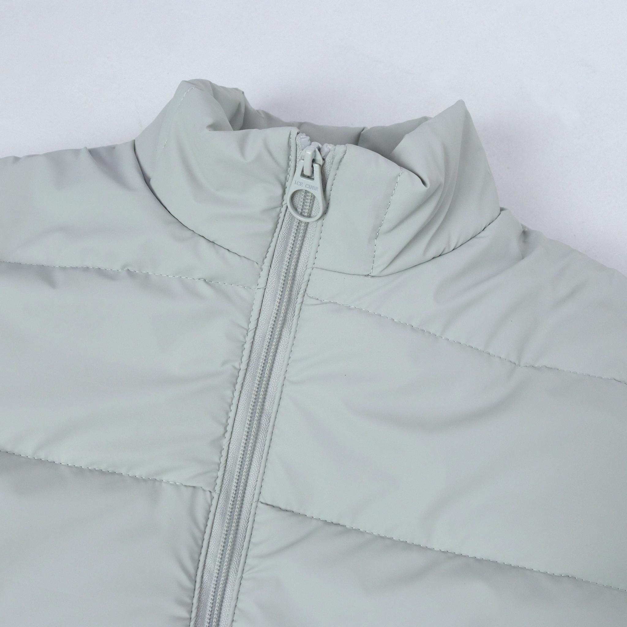 جاكيت رجالي مبطن بسحاب كامل وياقة عالية media preview 2