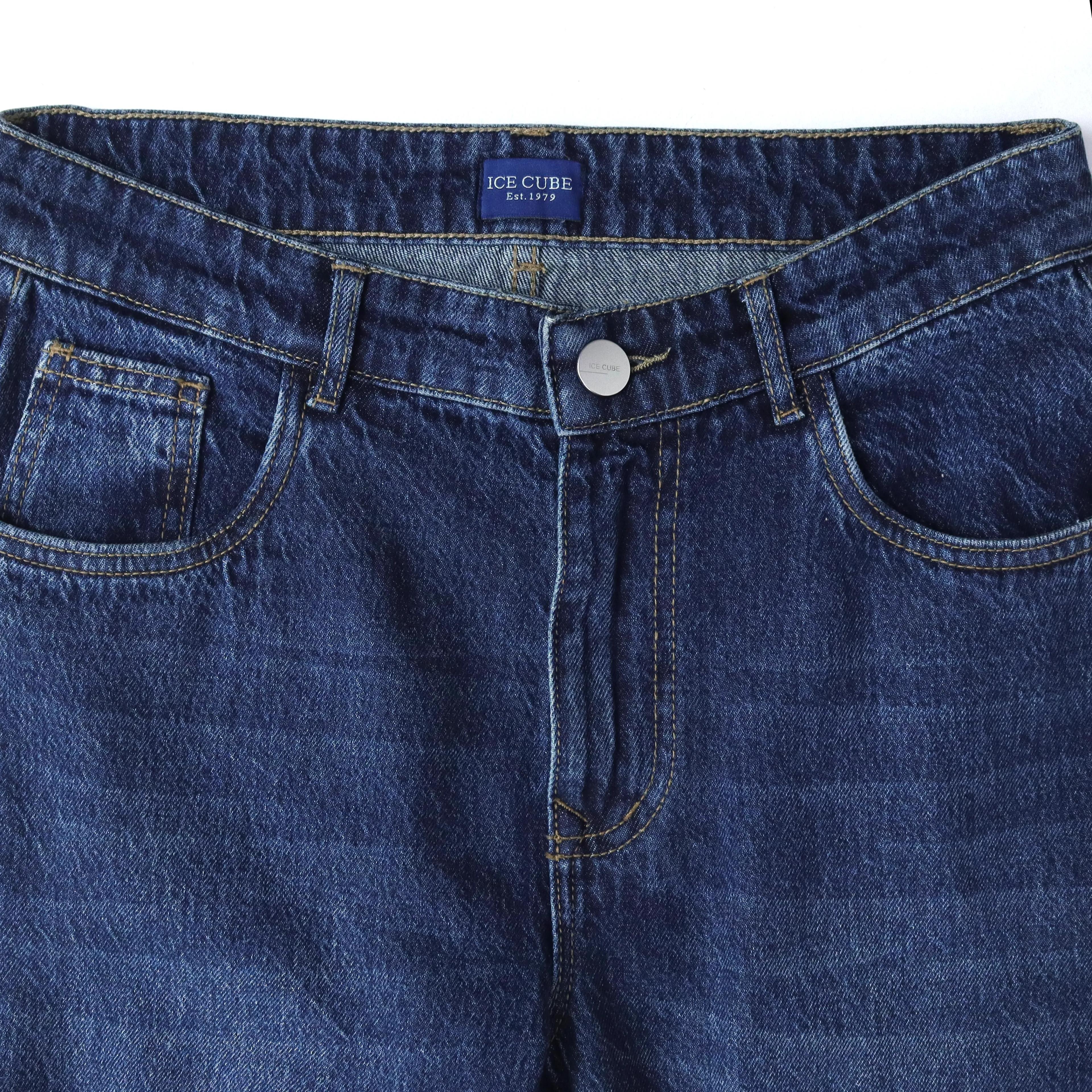 بنطلون جينز رجالي بقصة مستقيمة باللون الأزرق الداكن Thumbnail 2