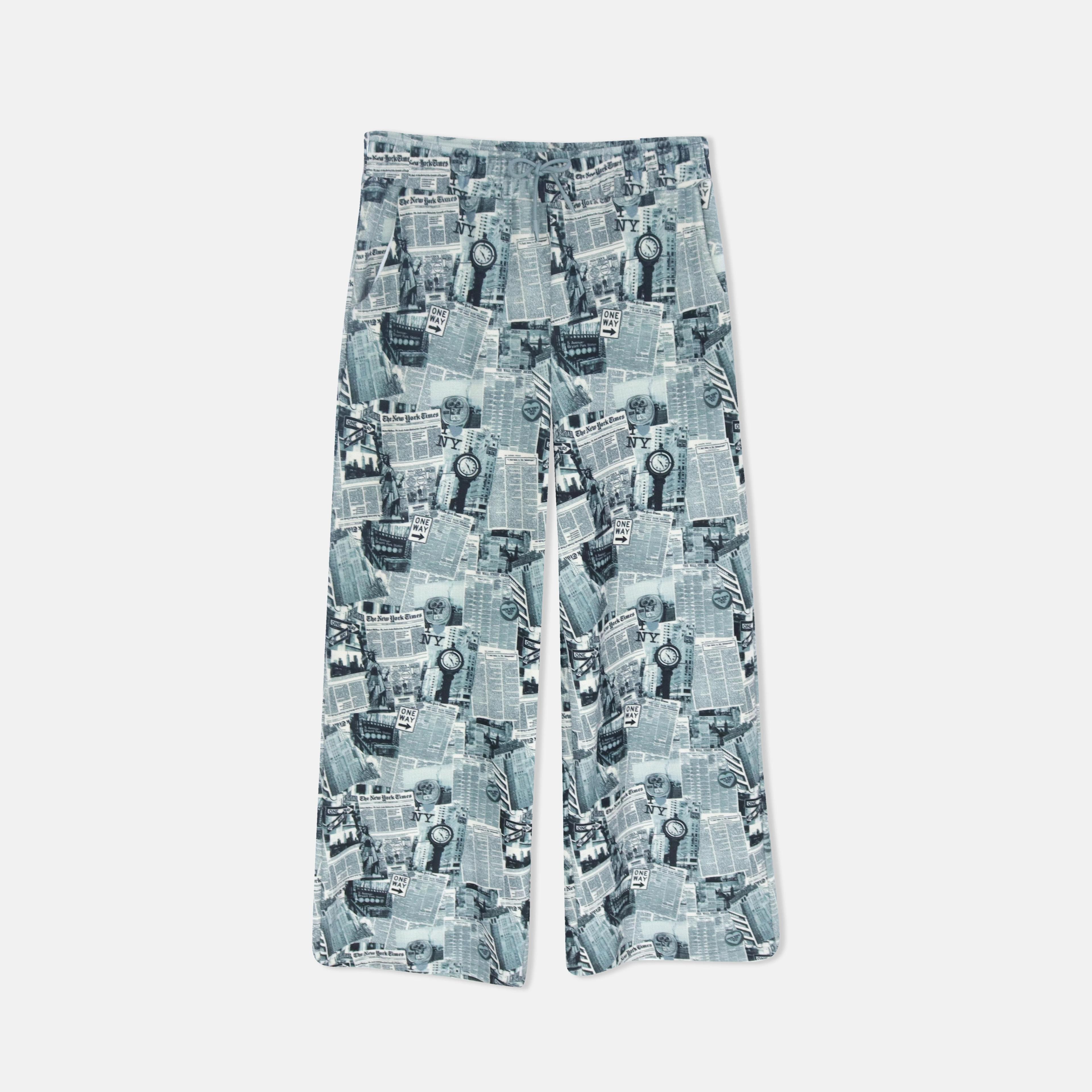 طقم نسائي من قطعتين بنقشة جرائد Thumbnail 6