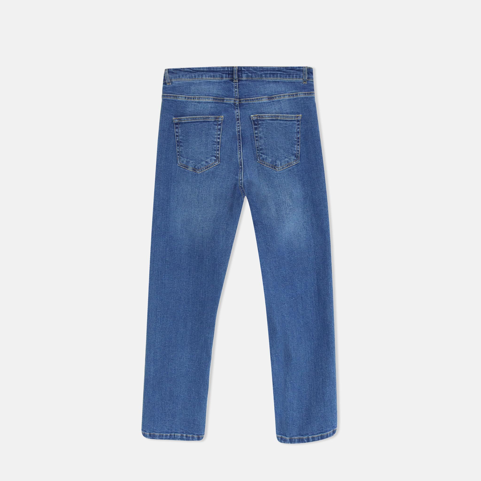 بنطلون جينز نسائي بقصة مستقيمة media preview 3