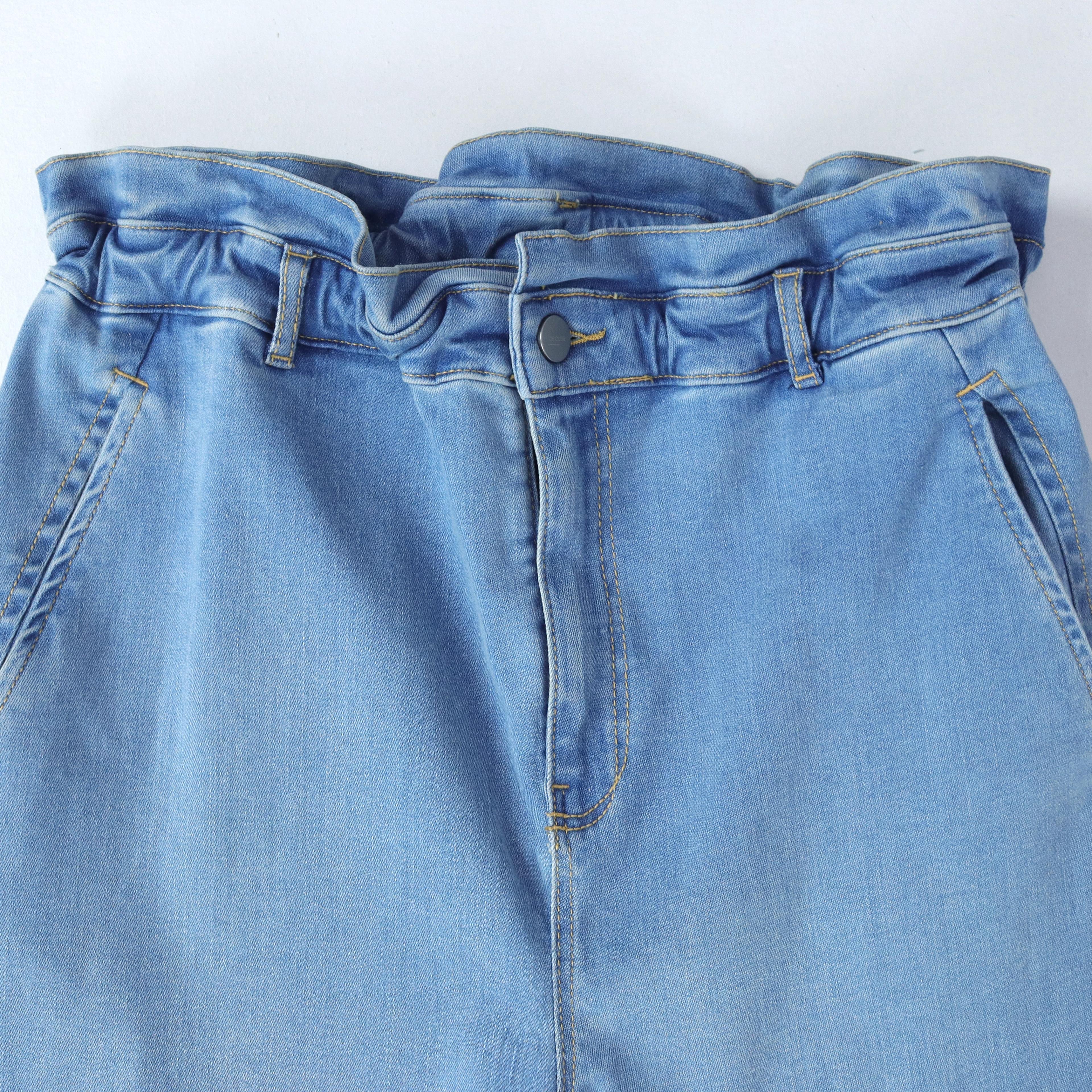 بنطلون جينز نسائي بخصر عالٍ وقصة ضيقة - لون جينز فاتح Thumbnail 2