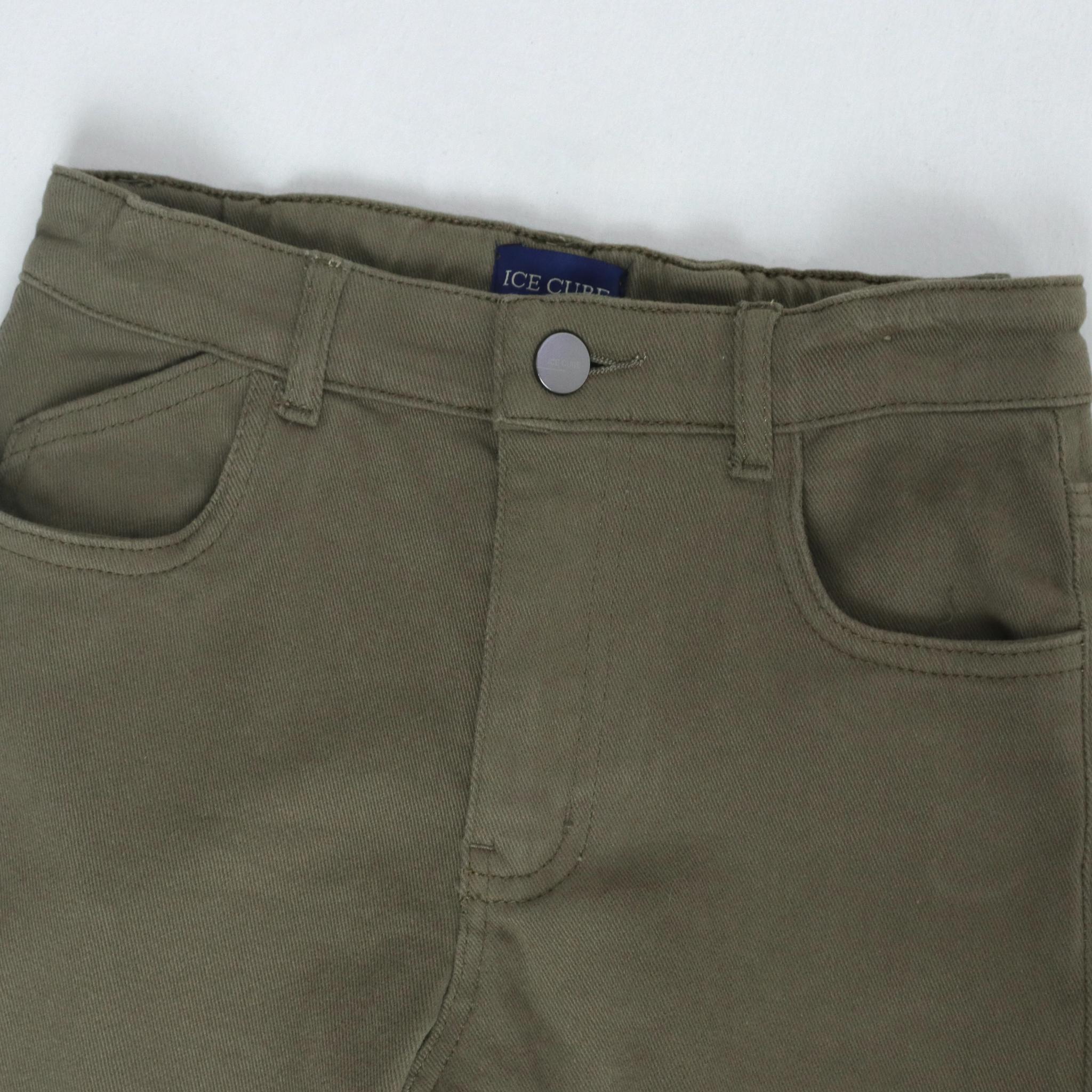 بنطلون للأولاد بقصة مستقيمة media preview 2