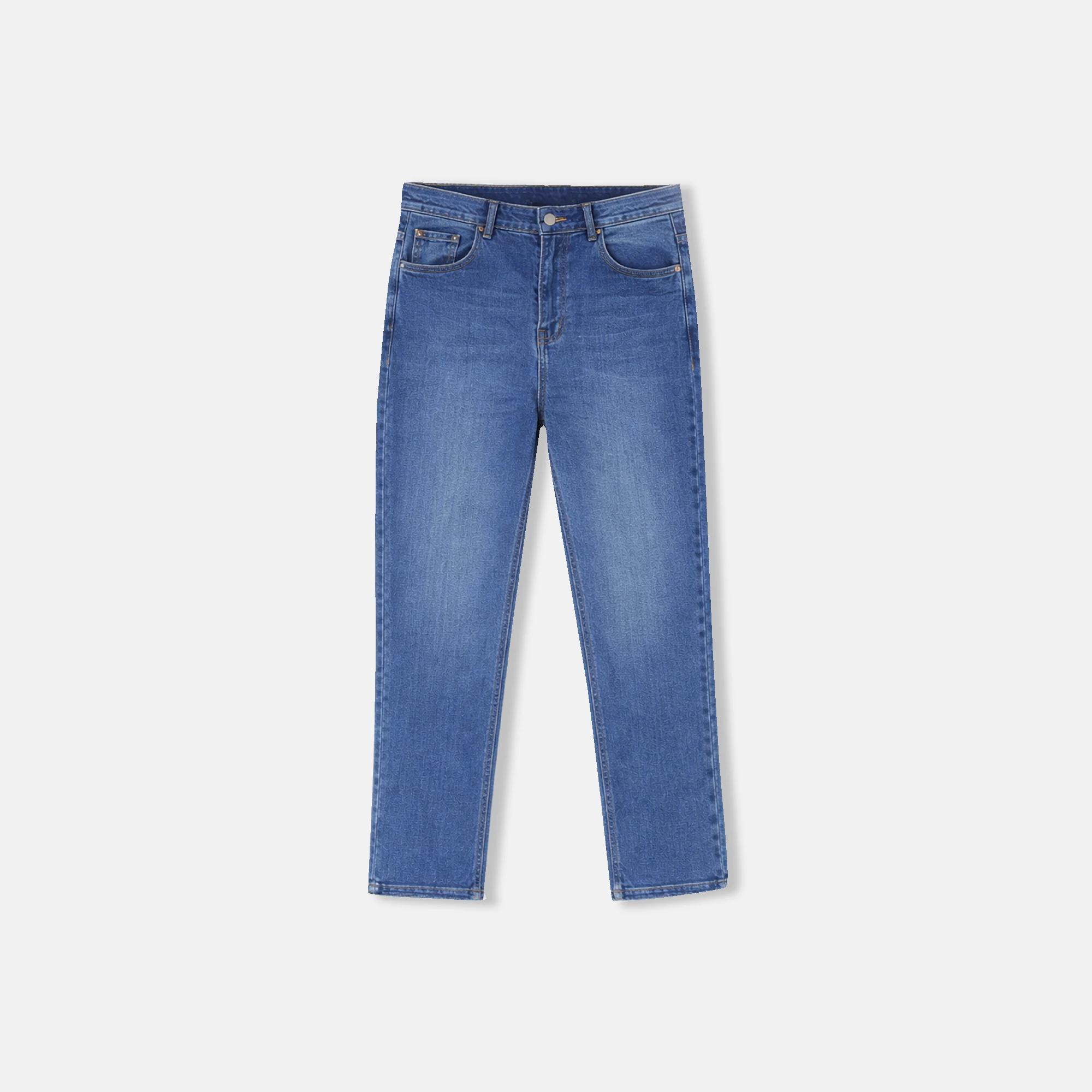 بنطلون جينز نسائي عالي الخصر بقصة مستقيمة باللون الأزرق الفاتح Thumbnail 1