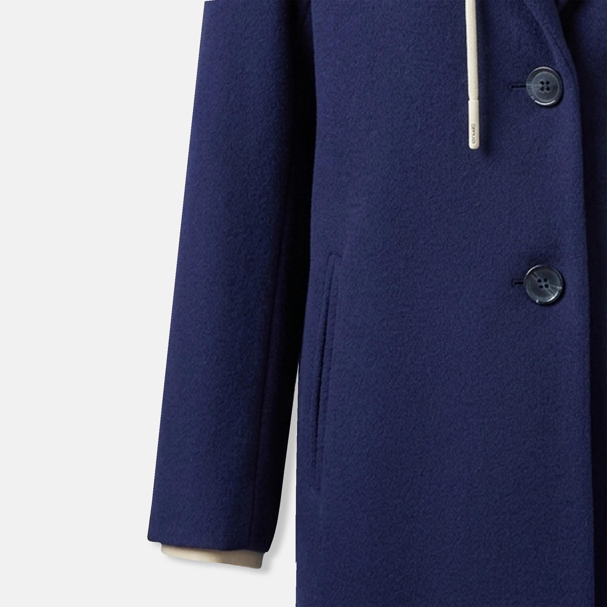 معطف نسائي متعدد الطبقات بغطاء رأس وحواف متباينة media preview 3