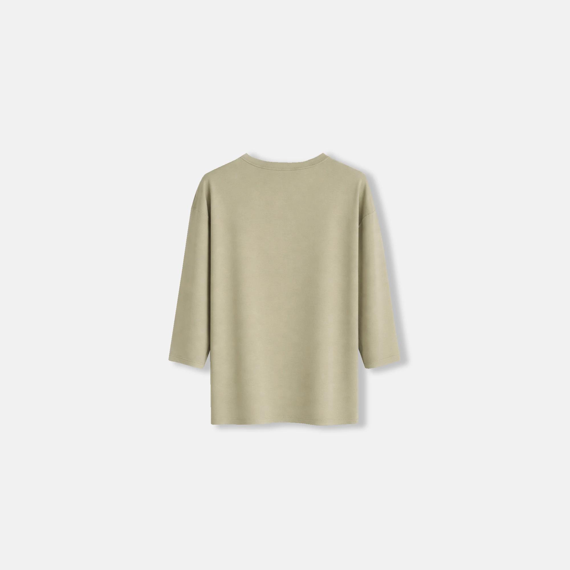 طقم ملابس نسائية بتصاميم مطرزة Thumbnail 4