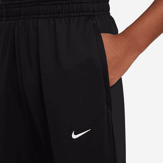 بنطال Nike Dri-FIT Strike للأطفال الكبار product image
