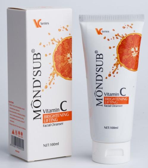 غسول الوجه بفيتامين سيVC20-001 product image