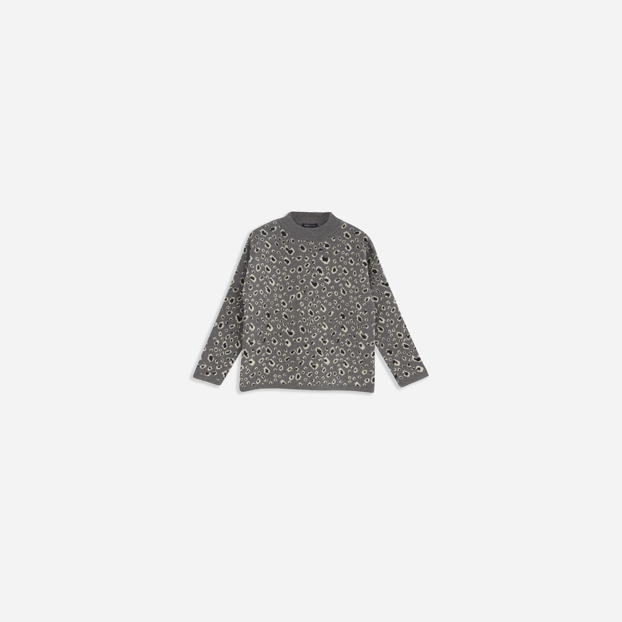 كنزة صوفية للبنات بياقة عالية وطبعة جلد النمر product image