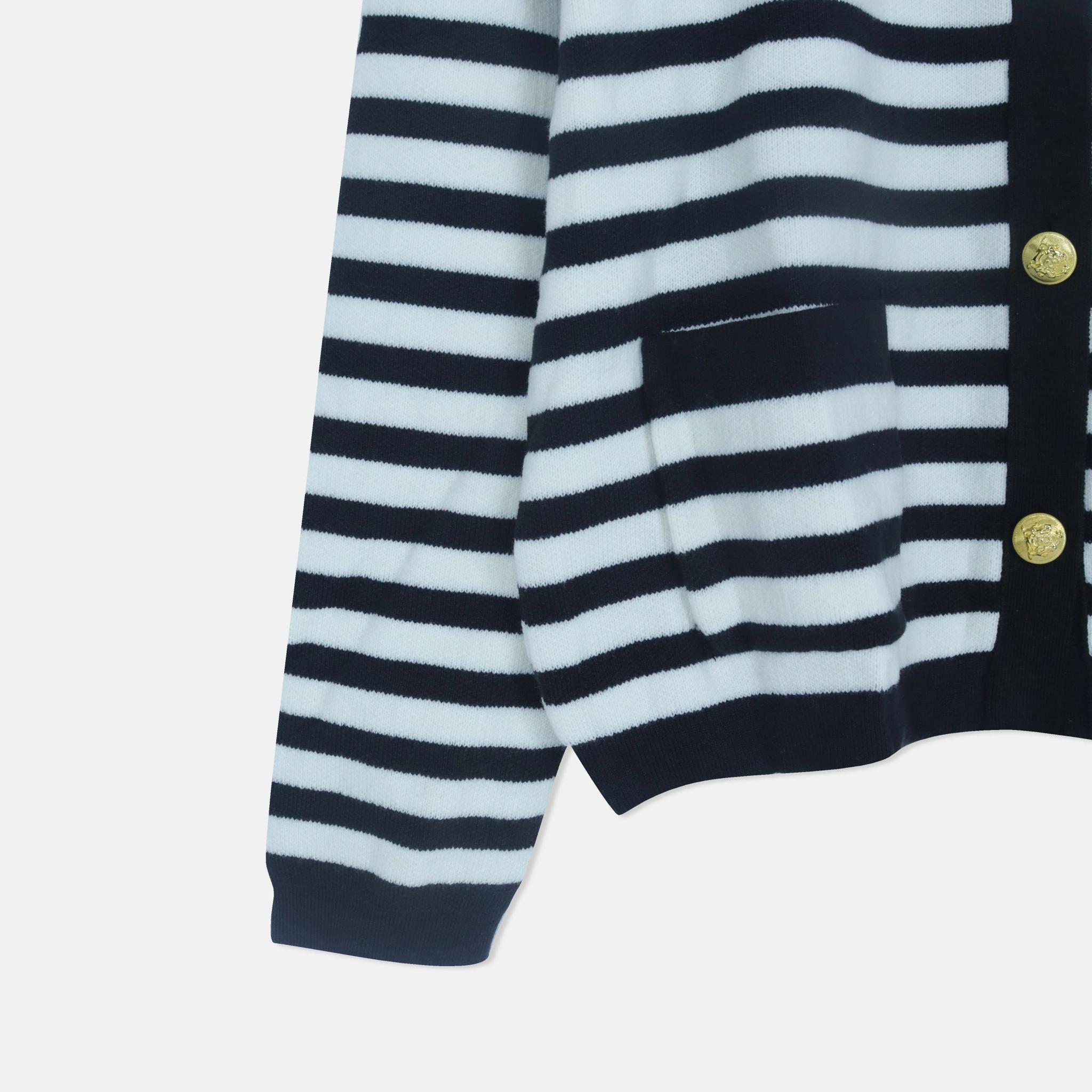 كارديجان نسائي مخطط برقبة دائرية وجيوب media preview 3