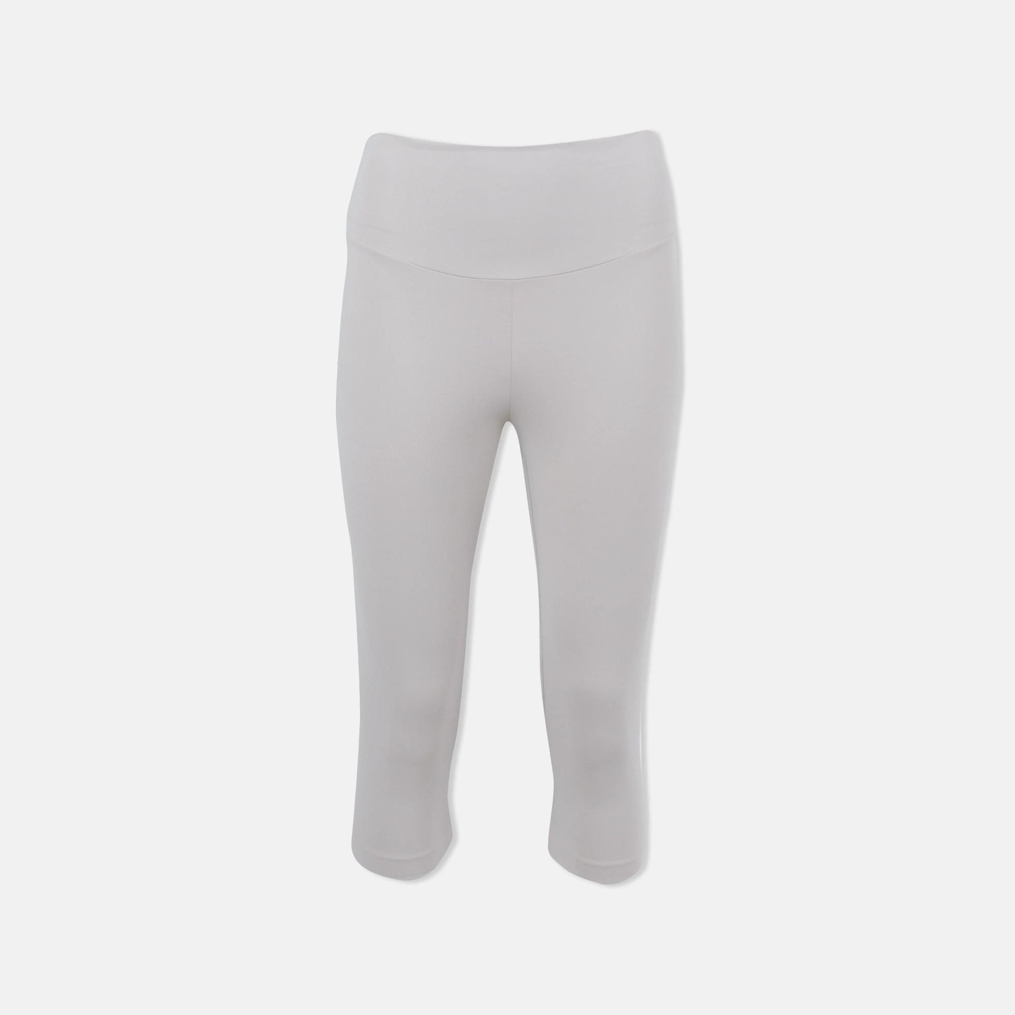 بنطال رياضي قصير مناسب للتمارين الرياضية واليوغا alternative product image