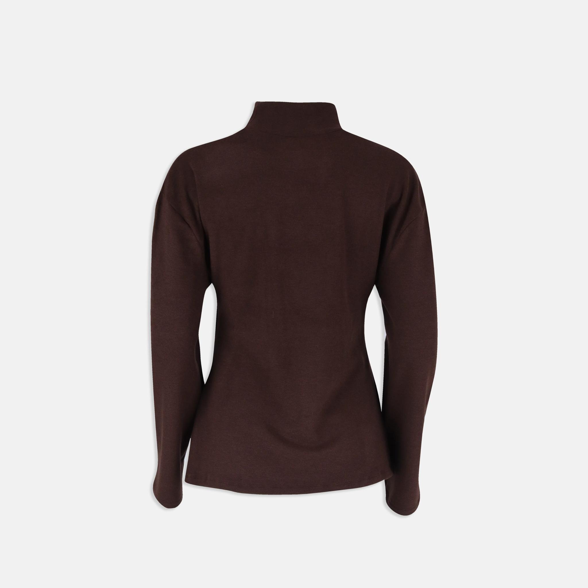 بلوزة برقبة دائرية مع كشكشة جانبية media preview 4