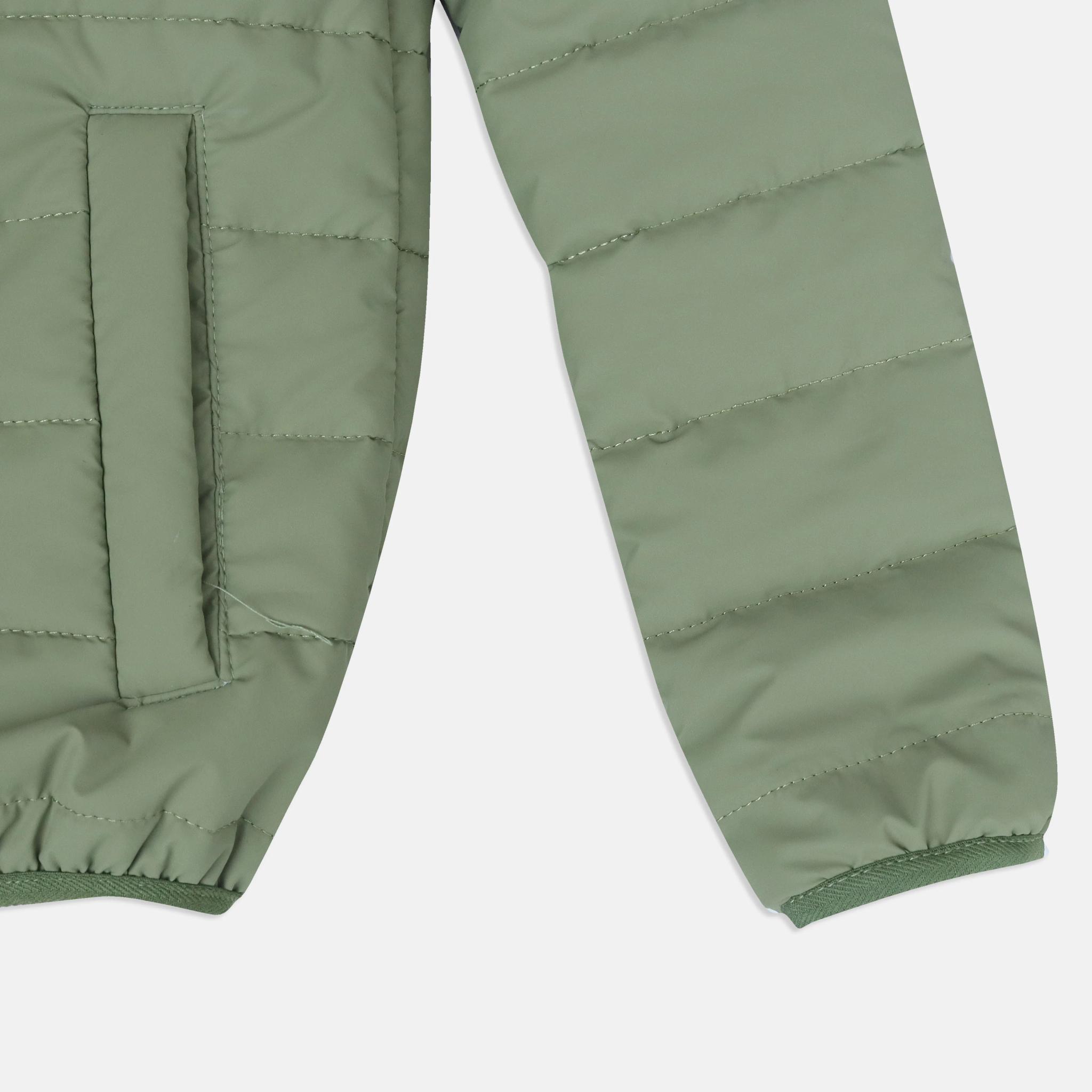 سترة منفوخة بغطاء رأس للأولاد media preview 3