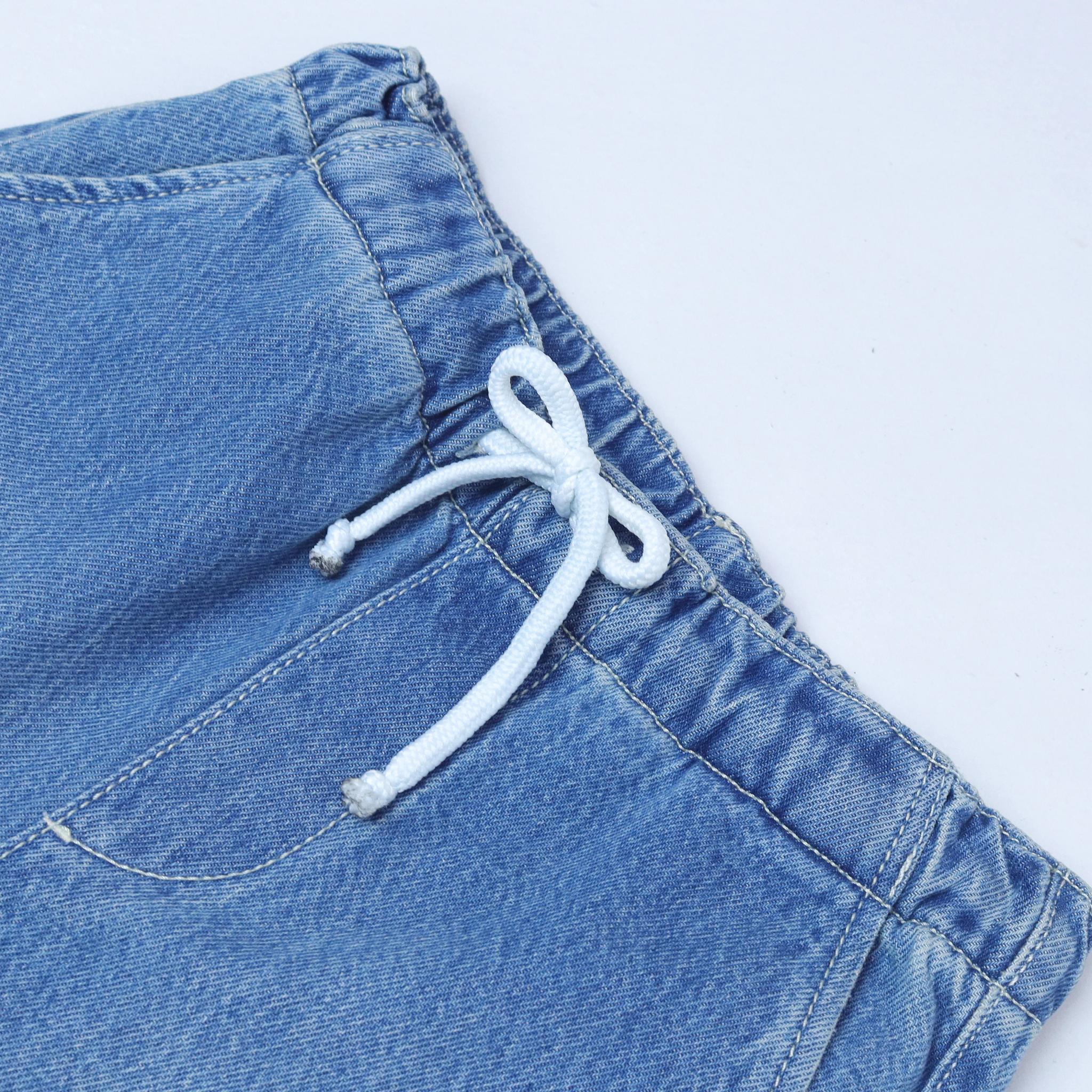 بنطال رياضي مريح من قماش الدنيم للأولاد media preview 2