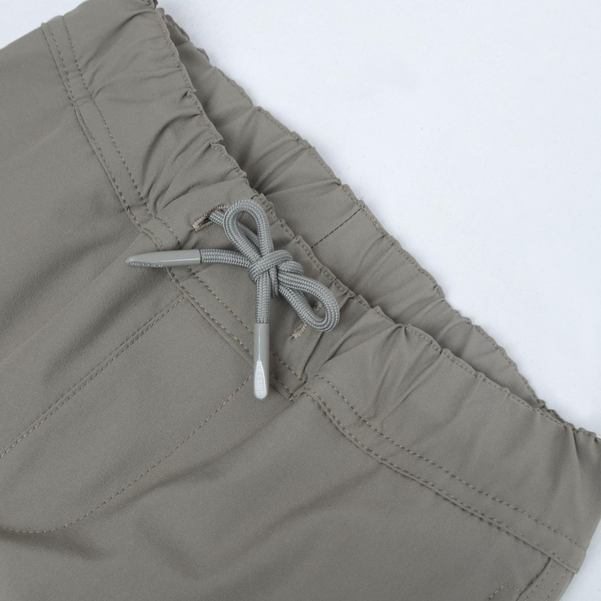 بنطال كارغو مطاطي من النايلون للأولاد media preview 2