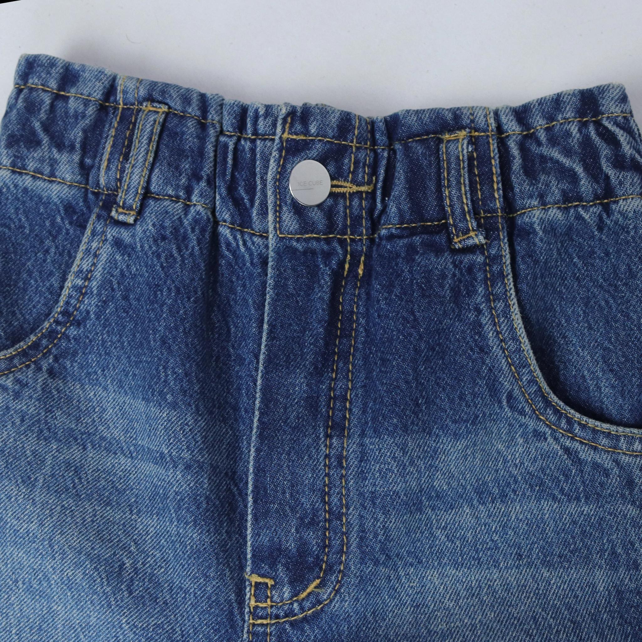 بنطلون جينز ناعم للبنات بقصّة كلاسيكية media preview 2